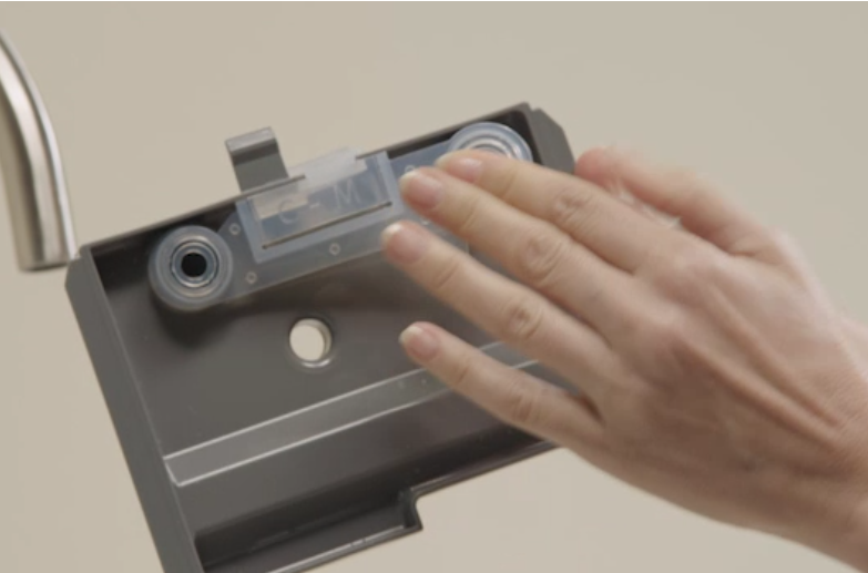 DE-compact-touch-11