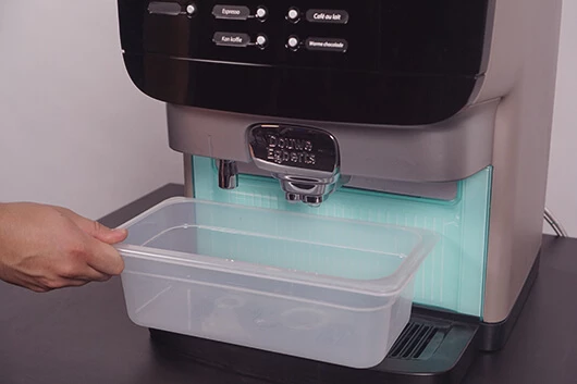 Spülen und Reinigen der Cafitesse Excellence Compact Touch.